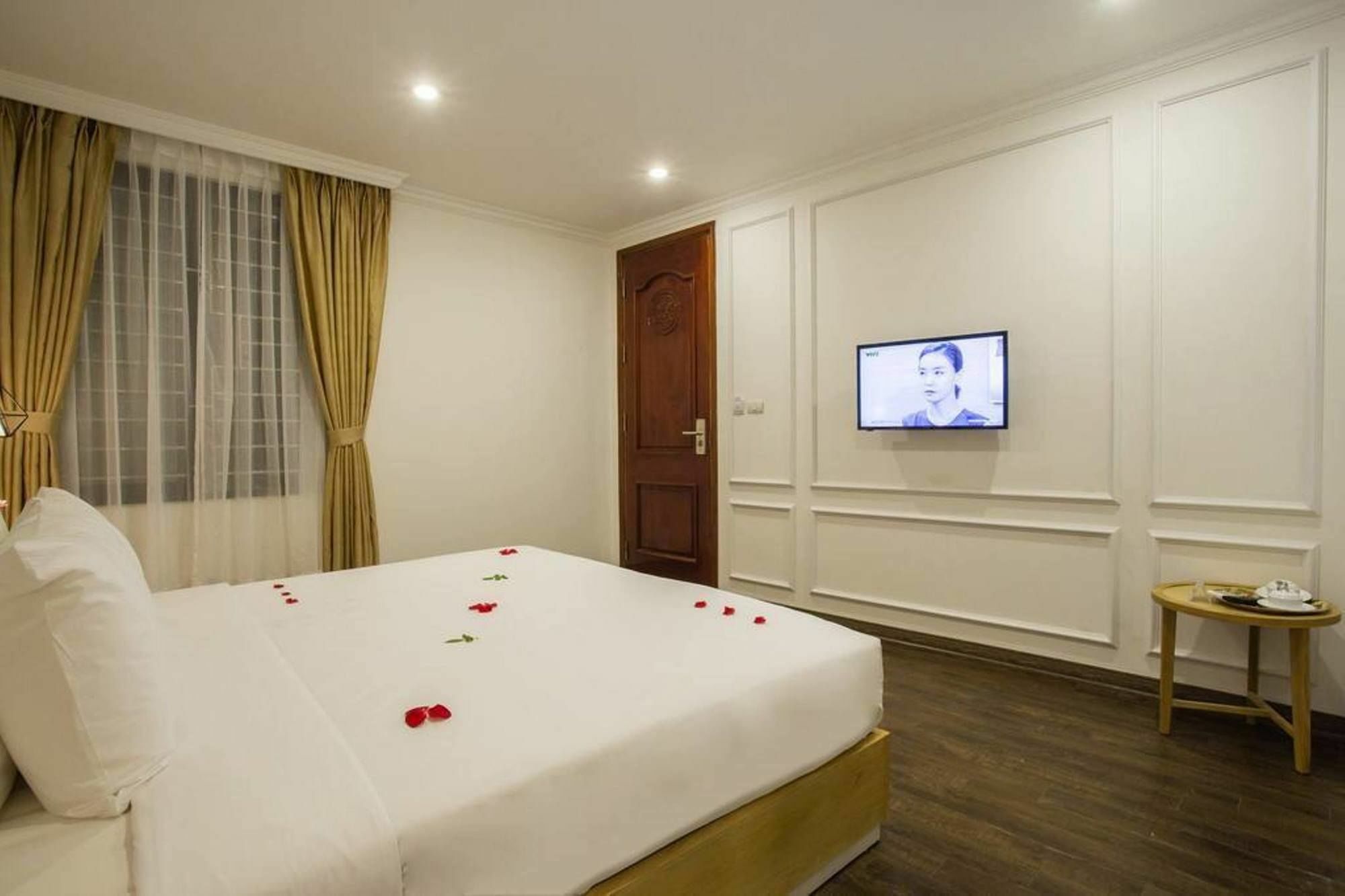 Hanoi A83 Hotel Экстерьер фото