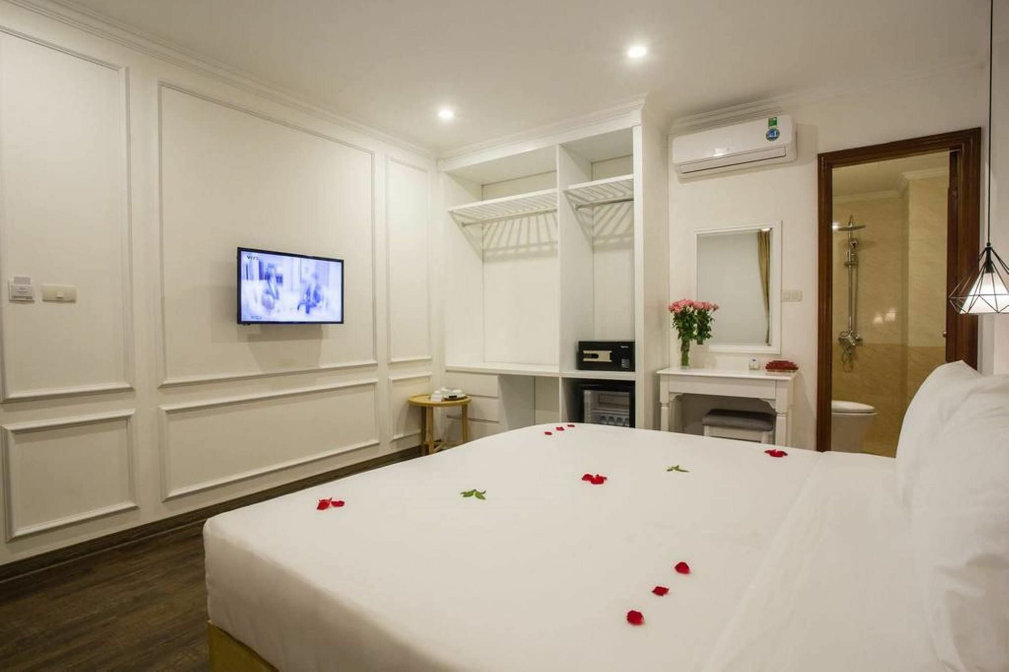 Hanoi A83 Hotel Экстерьер фото
